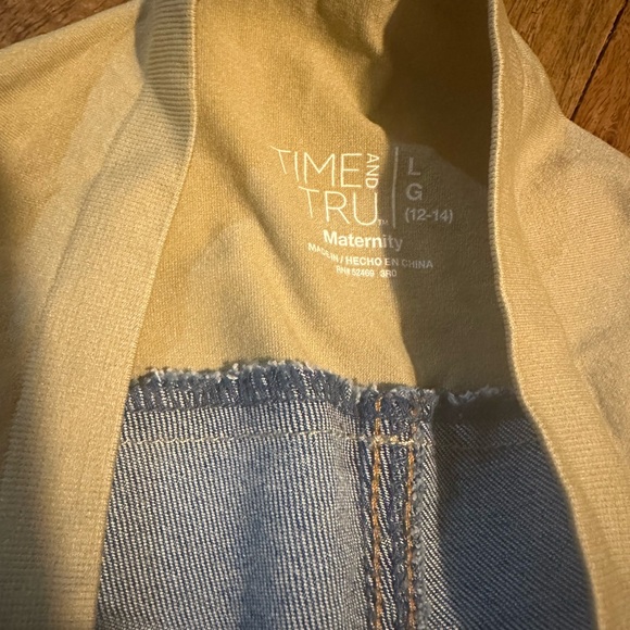 Maternity Jeans 👖 Time and Tru excellent condition size 12-14. Straight leg - Picture 3 of 10